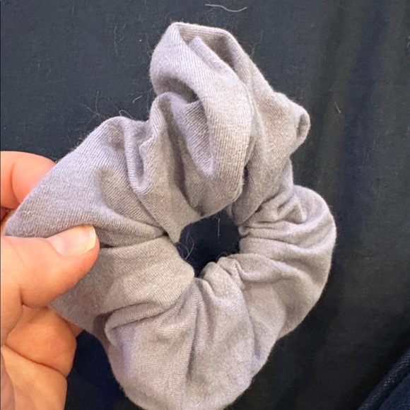 ARQ Scrunchie - Picture 2 of 2